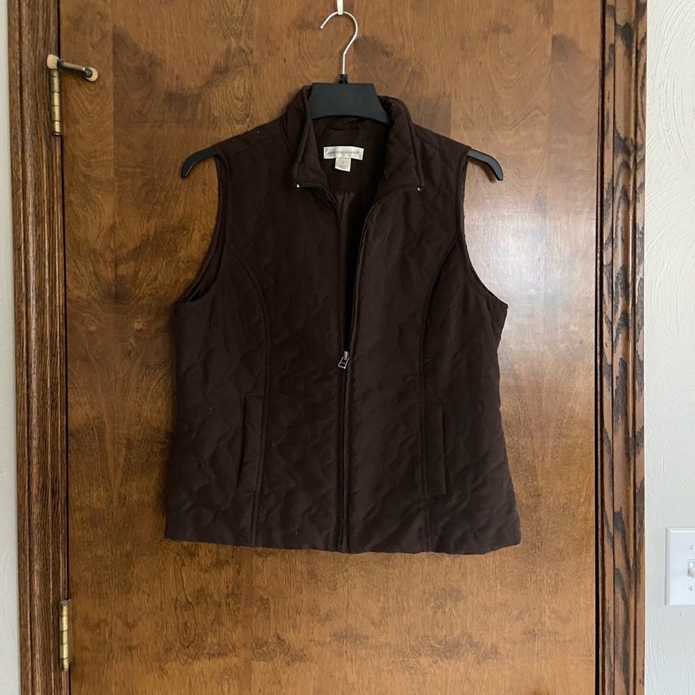 CHRISTOPHER&BANKS Brown Quilted Vest - Size SMALL
